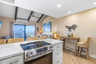 Image de Shores of Maui 215 - Dramatic Ocean Views, Steps to the Beach, Renovated, Ac!