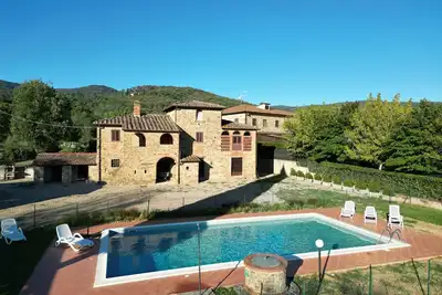 Villa avec piscine privée située dans les collines de la Valdichiana, à 3 km de Castiglion Fiorentin