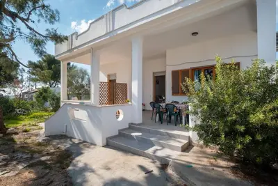 Image de Appartement Sunrise dans villa avec parking privé et climat