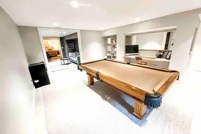 Image de Sweet Studio w/ Lounge & Pool Table