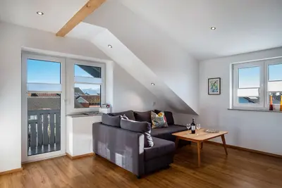 Image de Appartement « Nid d'hirondelle » pour 2 à 4 personnes avec grand balcon