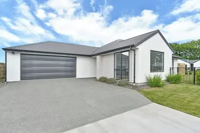Image de Charming 3-Bedroom, 2-Bathroom Home