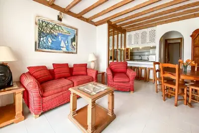 Image de Lovely cozy Beachfront apartment, sunny subtropical paradise by the sea