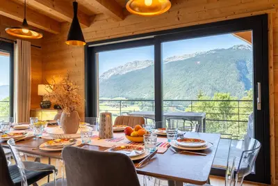 Image de Chalet \"Domen\", St Jean de Sixt, vue montagnes