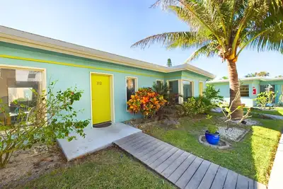 Image de New Listing! 2br Unit at Oceanfront Complex w/Heated Pool and Hot Tub in Cocoa Beach