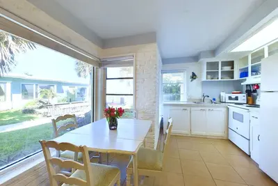 Image de New Listing! 2br Unit at Oceanfront Complex w/Heated Pool and Hot Tub in Cocoa Beach