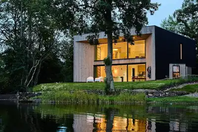 Image de Cormorant Chalet -  Pure indulgence with great views, private garden and hot tub