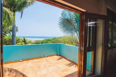 Casa Turquesa - Luxury 3-Story Beachfront Estate