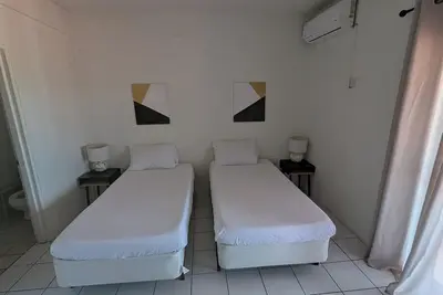 Image de Charming Twin Bed Room near beach, airport and city center