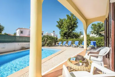 Image de Villa Pardal - Trois Chambres Villa, Couchages 6