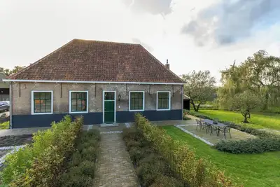 Image de Holiday home - Stationsweg 5 | Heinkenszand 'Boerderij Molenhof'
