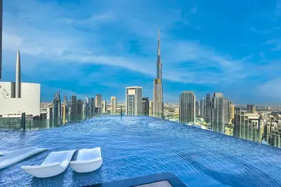 Image de Fancy Burj Views + infinity pool