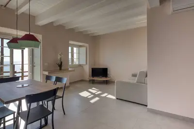 Image de Quiet apartment with wonderful sea view.