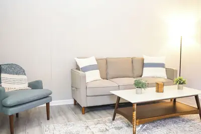 Image de Cozy Escape Just Minutes from Duke & Dwntwn Durham