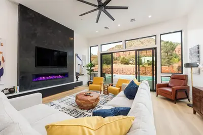 Image de Beautiful New 4-bedroom house. Pool, Hot Tub, Amazing Views in Charming Sedona