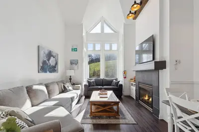 Image de Ski In/Out Condo on Happy Valley Ski Run - 224 Chateau Ridge