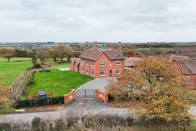 Image de Cobley Hill Farm - Sleeps 24