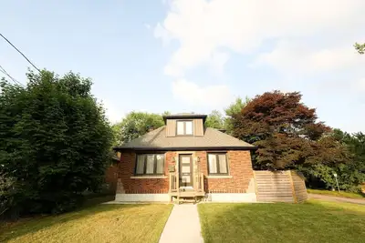 Image de Tranquil Retreat | 5br, 3-Bath Falls Escape