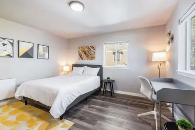 Image de Charming Downtown Studio Near Hospitals - Unit 9