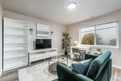 Image de New Remodeled Private 1br Downtown - 4
