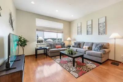 Image de <1 mi to Dome | 3bd 2. 5ba | Townhouse | Garage -18