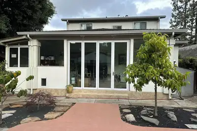 Image de Charming 4-bedroom house in pleasant Menlo Park with WiFi, Ac