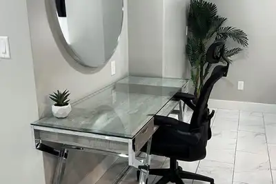 Image de Spacious 3-bedroom apartment with WiFi, Ac in fabulous Denver