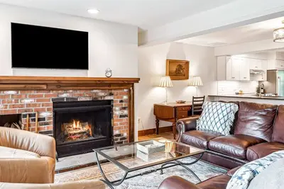 Image de Cozy Retreat in Quechee Woods | Sugar Hill 2d