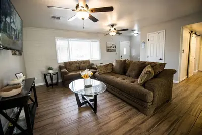 Image de Sun City · Sun City - King & Queen Bed 2bd