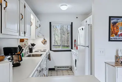 Image de Cape Home On Ottauquechee River | Rivers Peek