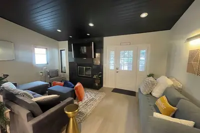 Image de Modern Fully Renovated Ski Townhouse in West Vail