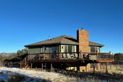 Image de Mountain Views - Upper Level -Str000010