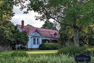 Image de Spacious 4-bedroom house on 80 beautiful acres in Greensboro