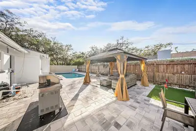 Image de Ultimate Vacation Spot: Pool, Mini Golf & Hammock!