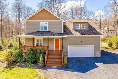 Image de 6-bedroom house in Nellysford with WiFi Ac Skiing Tubing and Golf