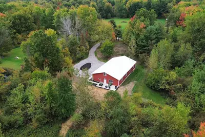 Image de Private & quiet bardominium in Johnstown with woods & trails. Prime location!