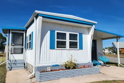 Image de Cozy 2-bedroom home in peaceful North Port with WiFi, Ac