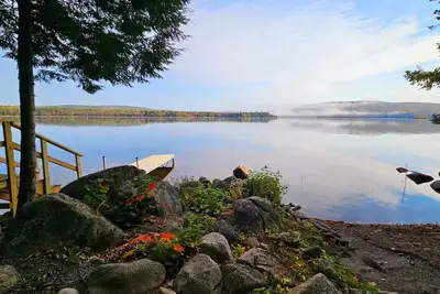 Image de The Water's Edge|Peaceful Lakeside Cabin