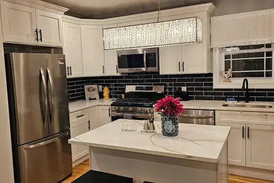 Image de Deluxe Aparment Spacious 3-bedroom apartment with WiFi, Ac in nice Elizabeth