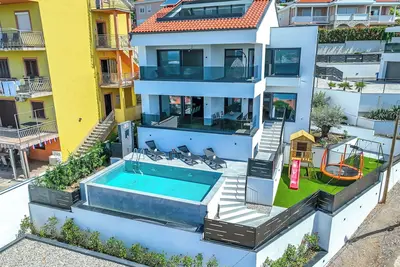 Image de Villa Vista (V7102-K1) - Crikvenica