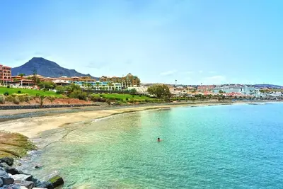 Image de The Atlantic Holidays, 170 m. From The Sea
