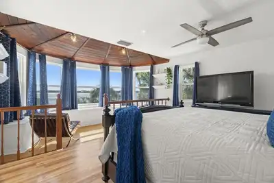 Image de Mangrove Manor | Waterfront Oasis, 5 Min to Beach