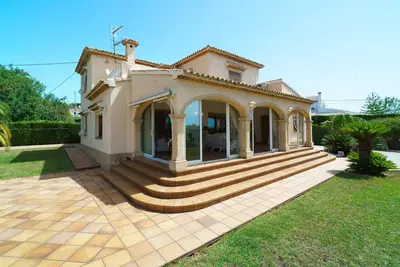 Image de Villa à Jávea avec piscine proche plages