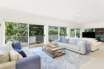 Image de Lakeside Relax | Pet Friendly, WiFi | Accom Holidays