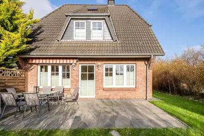 Image de Vacation home Strandläufer with terrace in Schönberg