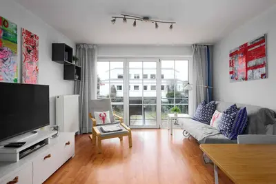 Image de Apartment no. 10 with balcony in the Kapitänshaus apartment house in Laboe