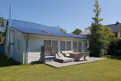 Image de Vacation home Haus Seehus with terrace and garden in Schönberg
