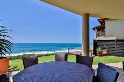 Image de New-Beachfront cosy house, Dolphincoast, Tinley Manor w. Ac \"4. 92\" at airbn