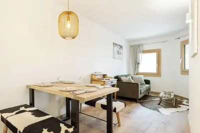Apartment Arsa 14 - Modern 2. 5-Room Apartment in Silvaplana