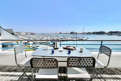 Image de Étel - Duplex 4 pièces moderne, WiFi, parking, vue sur la Ria, proche plage et centre nautique